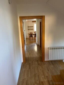 RD Poličná, 2 byty, garáž+krytý bazén, zahrada - 10