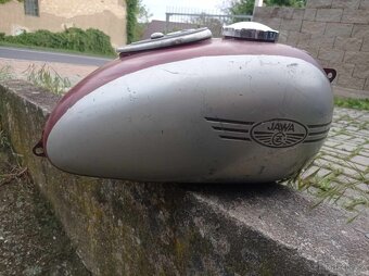 Prodám nádrž Jawa - 10