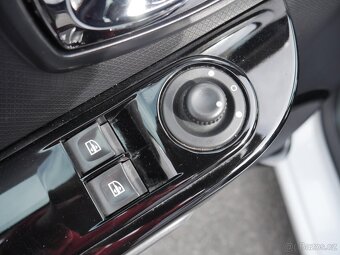 Renault Clio 1.2 16V ,  54 kW benzín, 2015 - 10