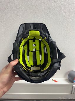 Helma Bell s odnímatelnou bradou - 10