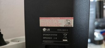 TV TOSHIBA + LG kino + skříň - 10