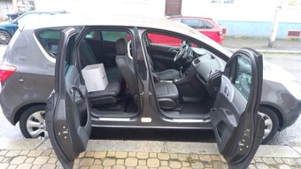 Opel Meriva - 10