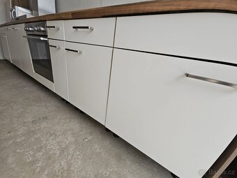 Kompletní kuchyně NOBILIA MAGNOLIA MATT vč. spotřebičů - 10