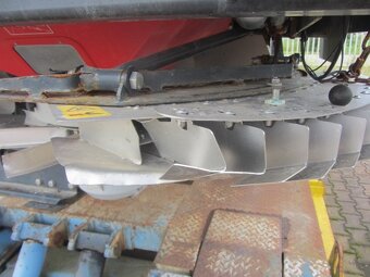 Rozmetadlo průmyslových hnojiv KVERNELAND - 10