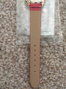 Nové dámské hodinky Avon s koženým páskem - orig. balení - 10