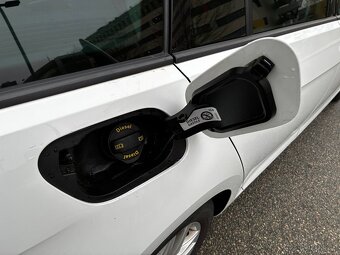 VW Golf VII Combi 2.0 TDI 110kW | FL, TAŽNÉ, CarPlay - 10