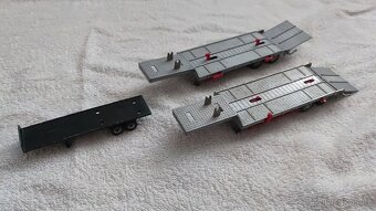 Stará retro autíčka, doplňky - 10