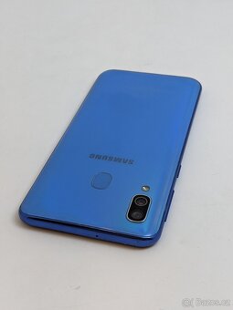 Samsung Galaxy a40 4/64gb blue. Záruka 6 měsíců. - 10