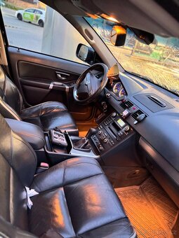 Volvo XC90 - 10