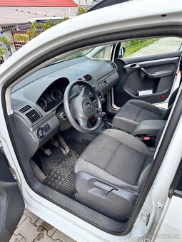 VW Touran 1.6 TDI - 10