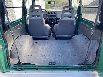 Suzuki Samurai 1.3 - 10
