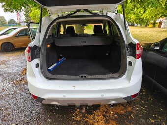 Ford Kuga - 10