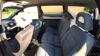 VW Sharan 103kW 2006 pronájem - 10