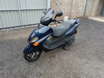 Yamaha Majesty 125 - 10