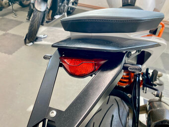 KTM 690 Duke R = TOP STAV / STK V CENĚ/ NAJETO 11.567 KM - 10