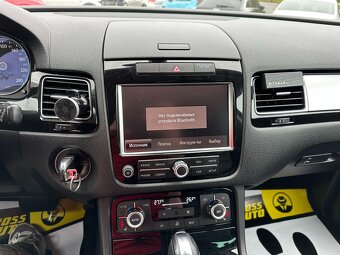Volkswagen Touareg 2012 - 10