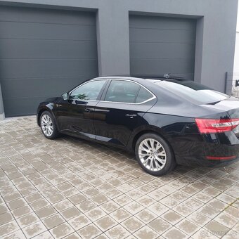 Škoda Superb 3-2.0Tdi-110kw-120.000km - 10