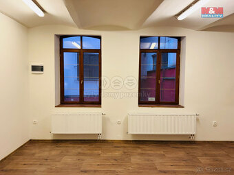 Pronájem bytu 2+1, 70 m², Ostrava, ul. Nádražní - 10