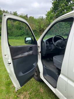 Toyota Hiace - 10