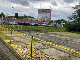 PRONÁJEM KOMERČNÍ PLOCHY – cca 1600 m² – BÍLINA (naproti LID - 10
