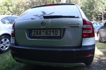 Škoda Octavia Scaut 4x4 2.0TDI - 10