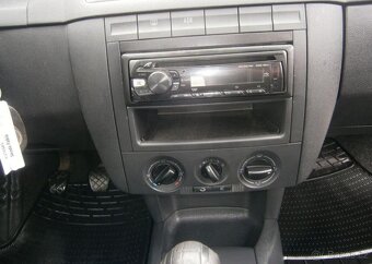 Škoda Fabia 1.4i 1.majitel benzín manuál 55 kw - 10