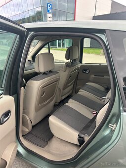 RENAULT MÉGANE SCENIC 2004 - 10