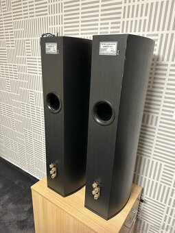 Wharfedale Diamond 10.5 - sloupové třípásmové reproduktory - 10