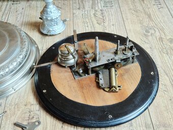 Starožitný hudební automat se zvonky, 1890 - 10