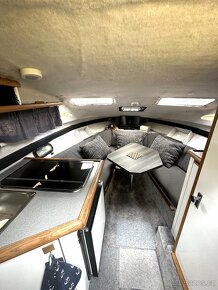 Bayliner 2655, 5.0 V8 mercruiser, nový motor, po renovaci - 10