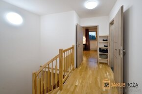 Prodej bytu 3+kk 89 m² Černý Důl - 10