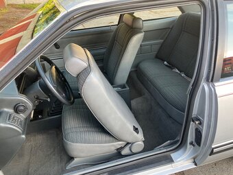 Ford Tempo coupe - 10