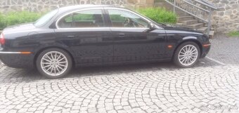Jaguár SType 4,2 liter V8 - 10