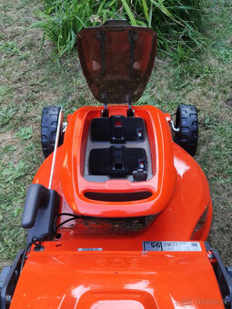 Akumulátorová sekačka na trávu Husqvarna LC 347iVX - 10