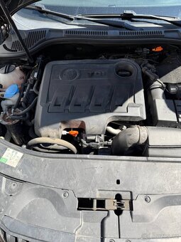 Skoda SuperB 2.0 tdi 125kw top výbava - 10