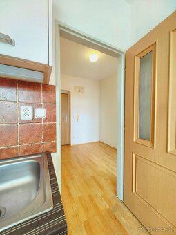 Prodej bytu 2kk s balkonem, 51m2, klidná lokalita - 10