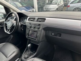 VW Caddy ZTP auto s nájezdovou rampou - 10