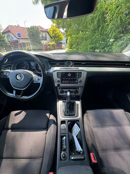 Volkswagen Passat 1.6 TDI - 10