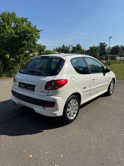 PEUGEOT 206 + - 10