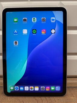 Apple iPad 10.9” 64GB 10. gen stříbrný - 10