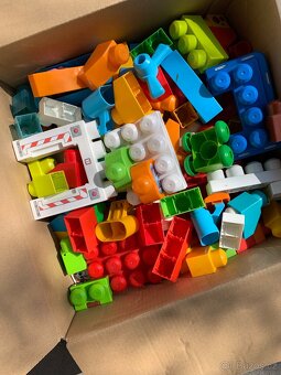 Mix: Megablocks, kuličkodráha, šroubovací staveb., autodráha - 10