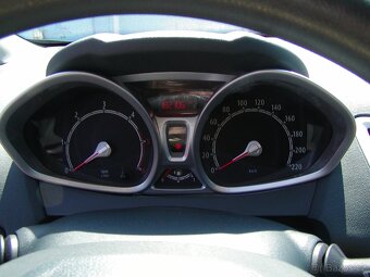 Ford Fiesta 1.6 TDCi,TITANIUM,DOBRÝ STAV - 10