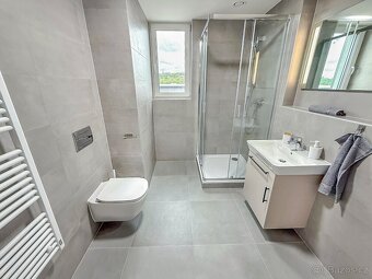 Moderní nový byt 2+kk s velkou terasou, rekuperací a výhledy - 10