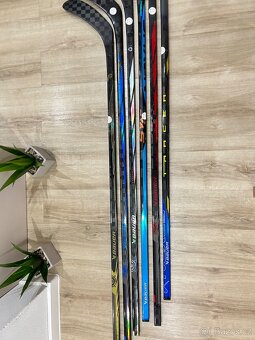 SPÁJANÉ HOKEJKY - PRAVÉ - BAUER BORON 5 PROTOR - TRACER - 10