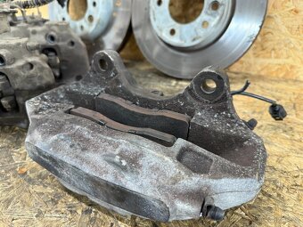 BRZDOVÉ TŘMENY BREMBO VW TOUAREG 7P 3.0 TDI - 10