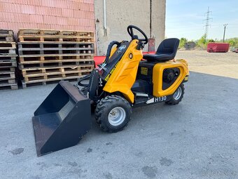 Mininakladač H130 3WD - 10