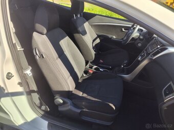 Hyundai i30 Cupe.1.4,16V,73kw.R.V.9/2014.STK Nová.Km 124 300 - 10