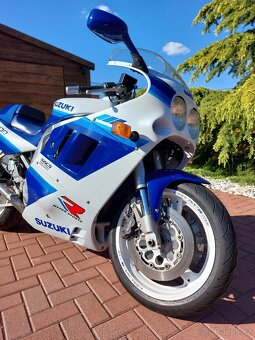Suzuki GSX-R 1100 - 10