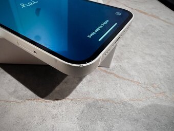iPhone 13 128 Gb, bílý + bohaté příslušenství - 10