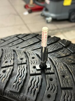 Zimní sada kol Michelin 205/60/R16 4-5 mm - 10